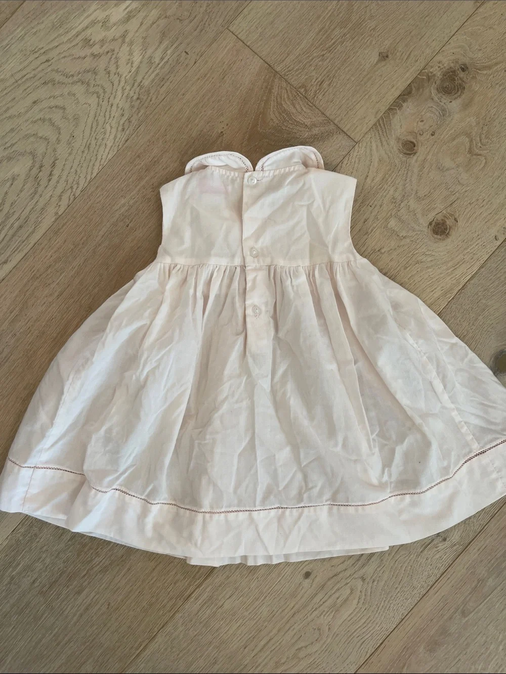 PETIT AMI hand embroidered Pale Pink Smocked Dress with Peter Pan Collar